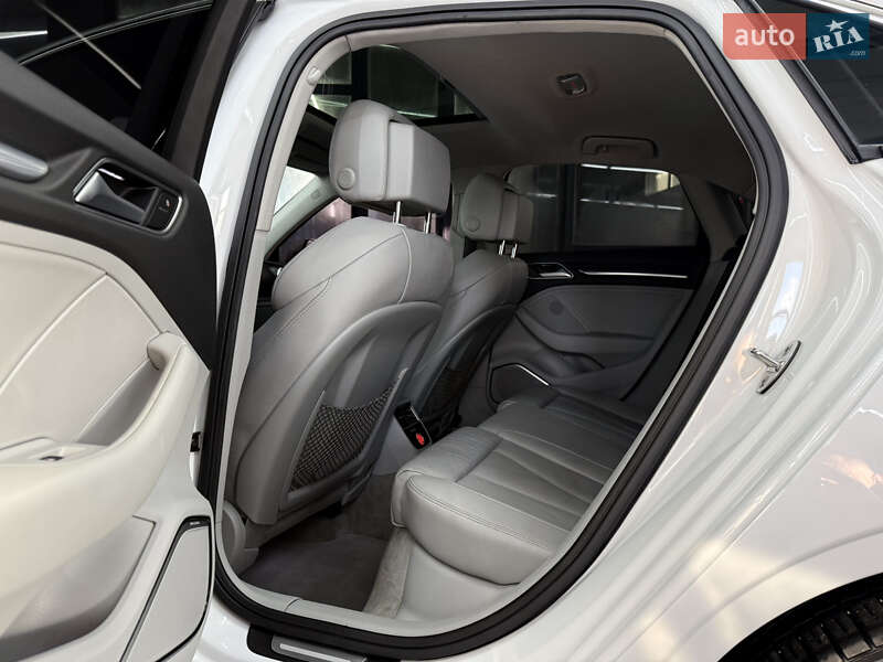 Седан Audi A3 2014 в Рівному