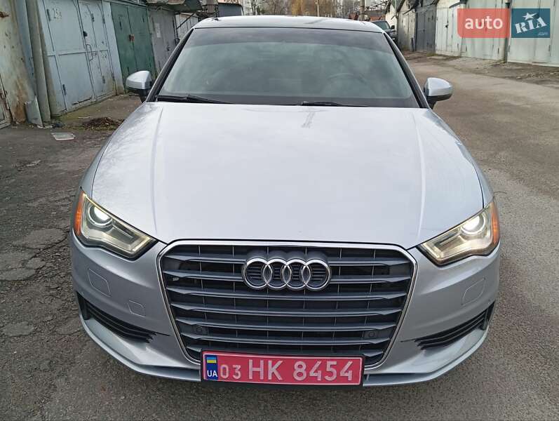 Седан Audi A3 2014 в Києві