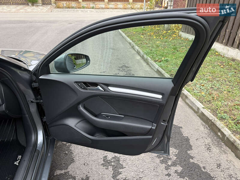 Седан Audi A3 2015 в Киеве