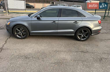 Седан Audi A3 2014 в Киеве