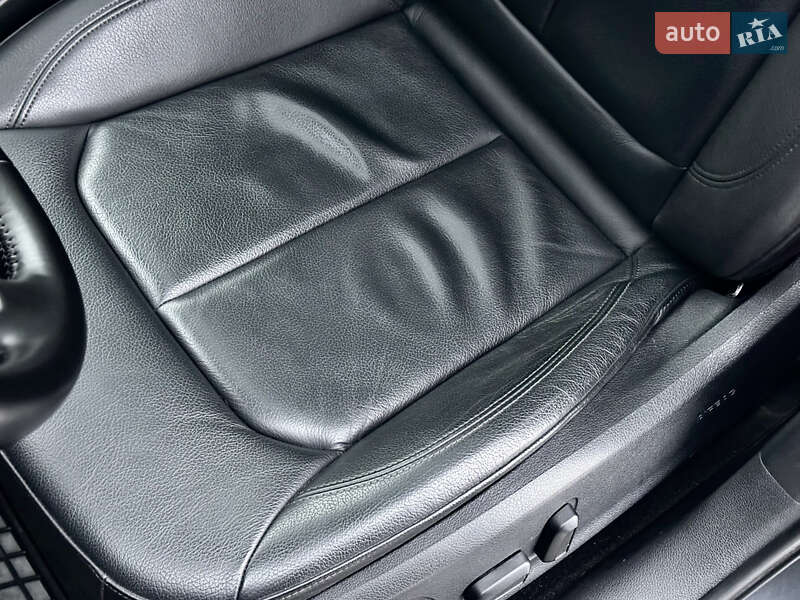 Седан Audi A3 2016 в Киеве