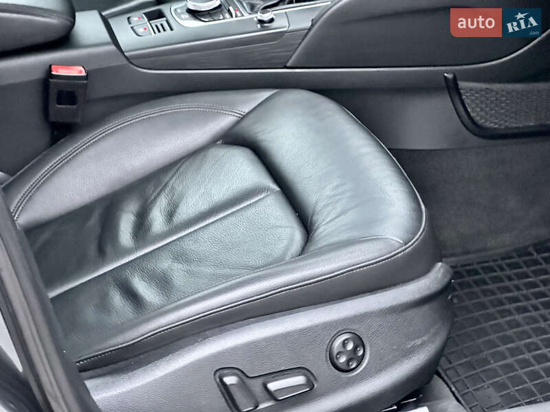 Седан Audi A3 2016 в Киеве