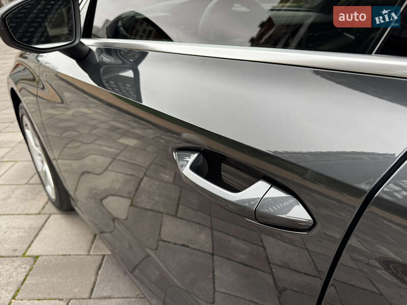 Седан Audi A3 2023 в Киеве