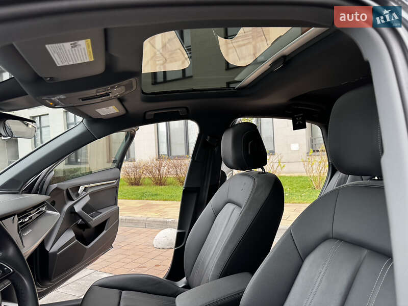 Седан Audi A3 2023 в Киеве