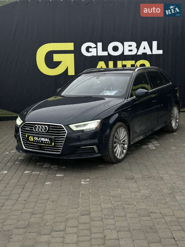 Хэтчбек Audi A3 2016 в Львове