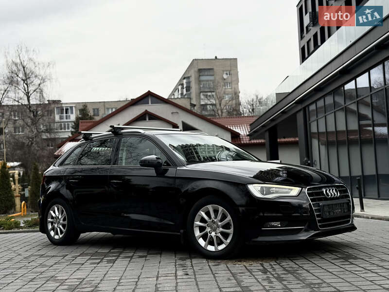Хетчбек Audi A3 2016 в Львові