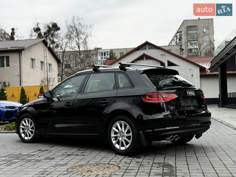 Хетчбек Audi A3 2016 в Львові