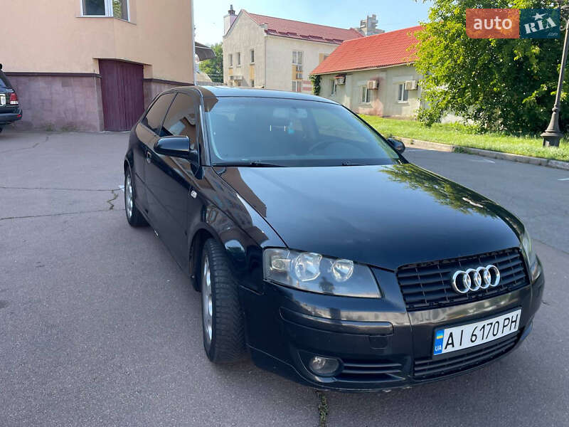 Хэтчбек Audi A3 2003 в Нетешине