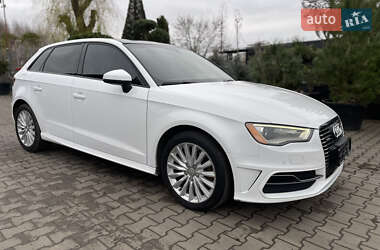 Хетчбек Audi A3 2016 в Луцьку