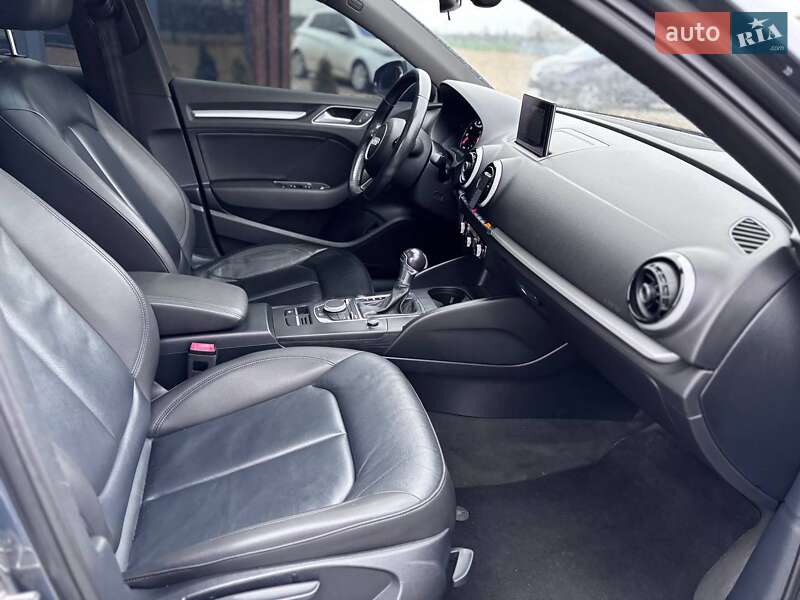 Седан Audi A3 2015 в Коломые