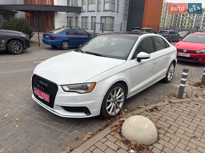 Седан Audi A3 2014 в Львові