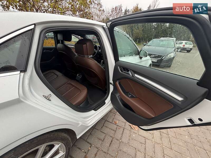 Седан Audi A3 2014 в Львові