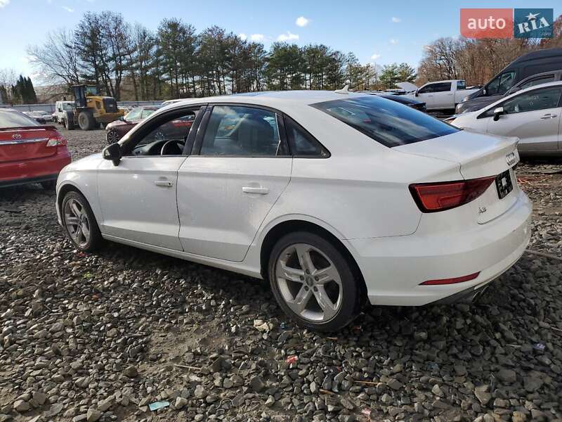 Седан Audi A3 2017 в Черкассах