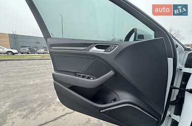 Хэтчбек Audi A3 2017 в Днепре