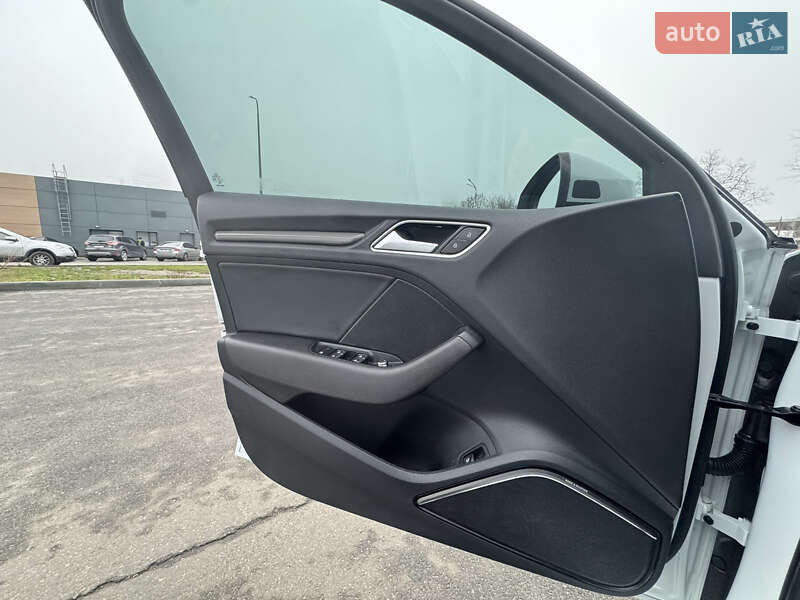 Хэтчбек Audi A3 2017 в Днепре фото 17 Хэтчбек Audi A3 2017 в Днепре