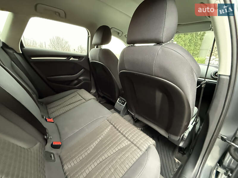 Хетчбек Audi A3 2013 в Стрию