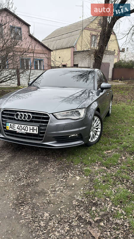 Седан Audi A3 2016 в Новомосковске