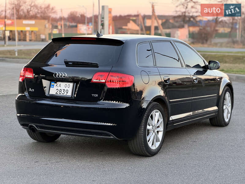 Хэтчбек Audi A3 2011 в Смеле