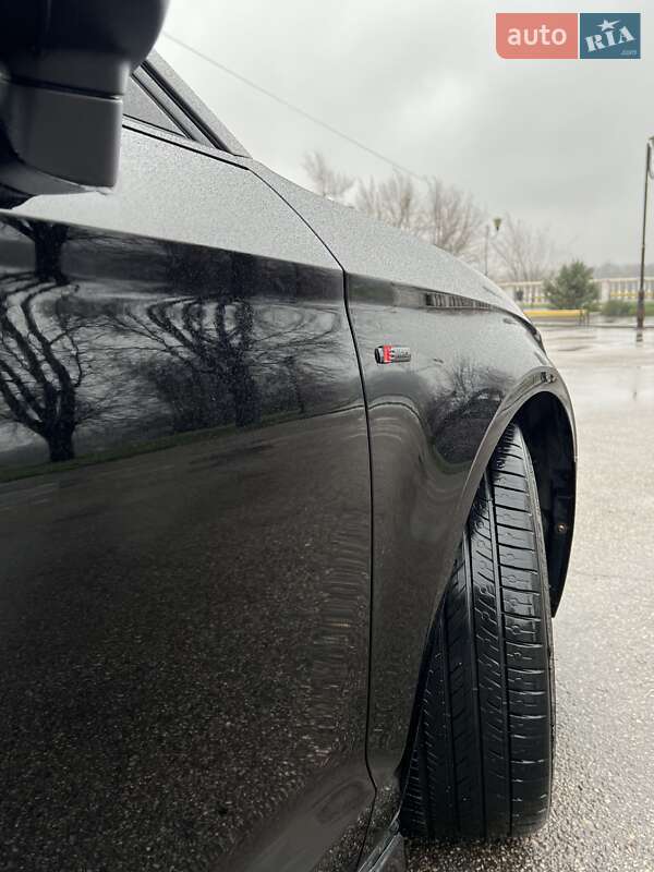 Седан Audi A3 2016 в Кривом Роге