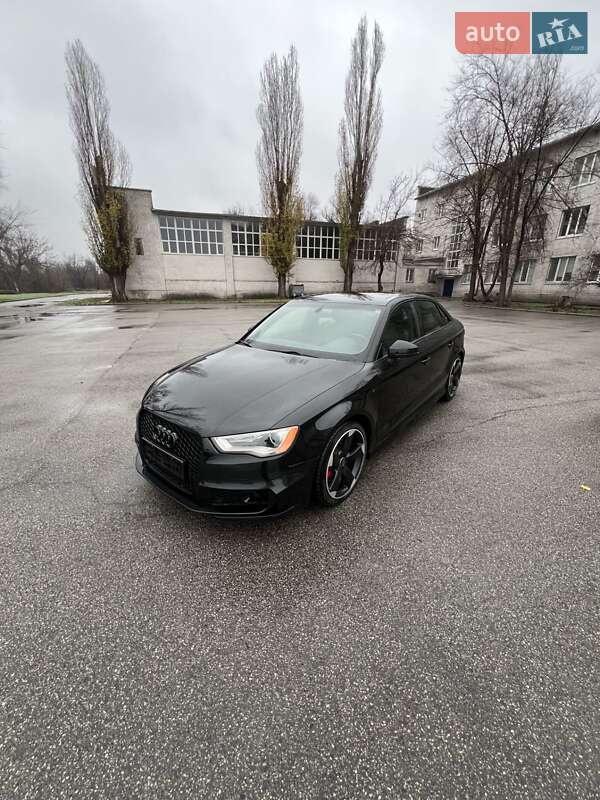 Седан Audi A3 2016 в Кривом Роге