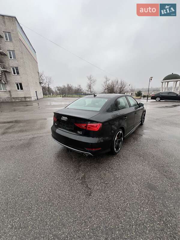 Седан Audi A3 2016 в Кривом Роге