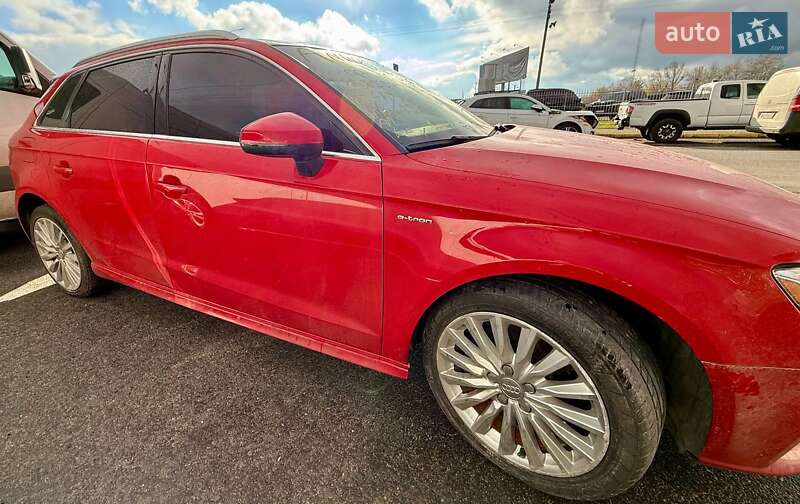 Хэтчбек Audi A3 2018 в Киеве