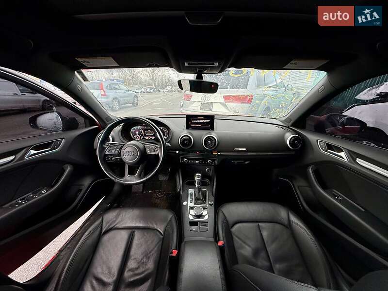 Хэтчбек Audi A3 2018 в Киеве