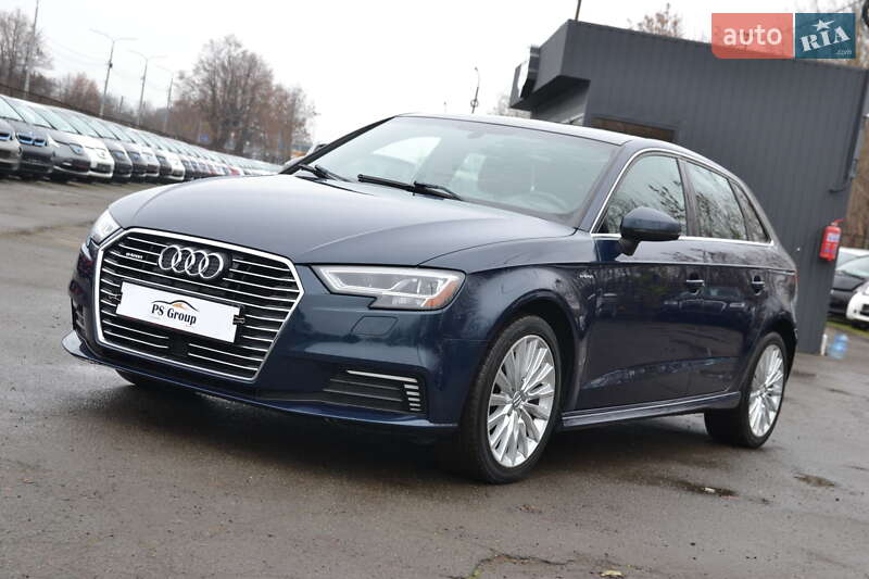 Хэтчбек Audi A3 2017 в Луцке фото 2 Хэтчбек Audi A3 2017 в Луцке