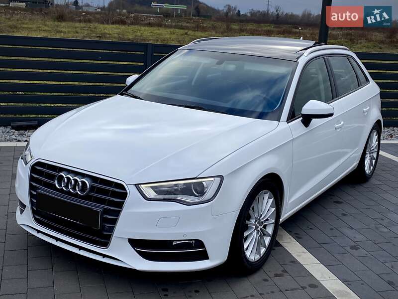 Хэтчбек Audi A3 2016 в Мукачево