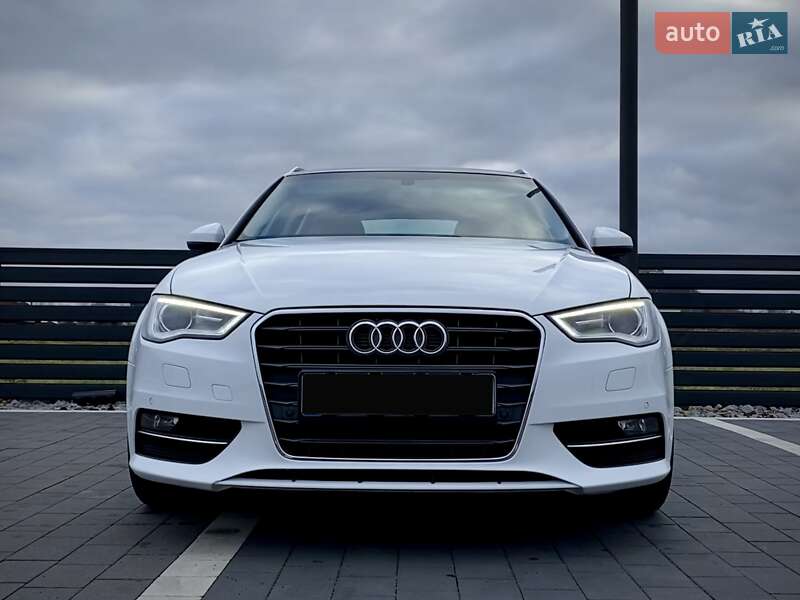 Хэтчбек Audi A3 2016 в Мукачево