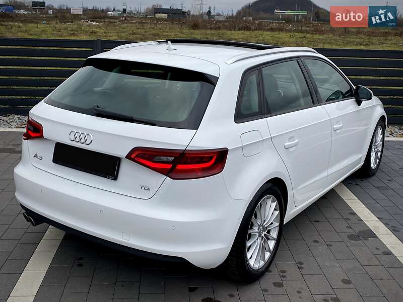 Хэтчбек Audi A3 2016 в Мукачево