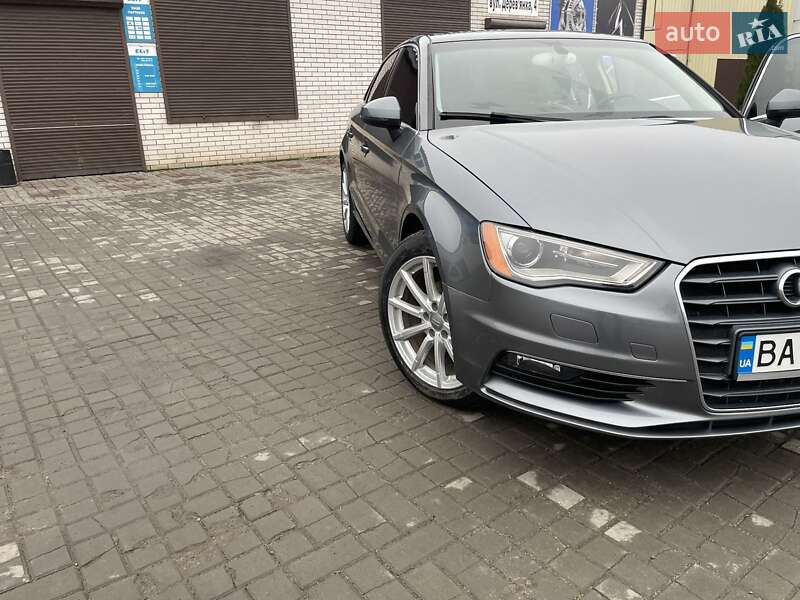 Седан Audi A3 2014 в Умани