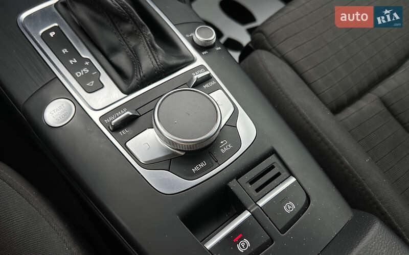 Хэтчбек Audi A3 2018 в Львове