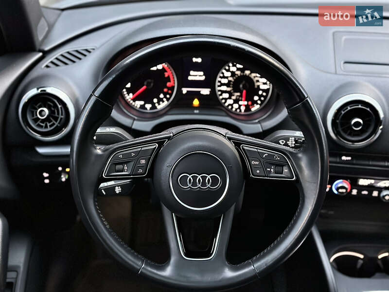 Седан Audi A3 2018 в Киеве фото 30 Седан Audi A3 2018 в Киеве