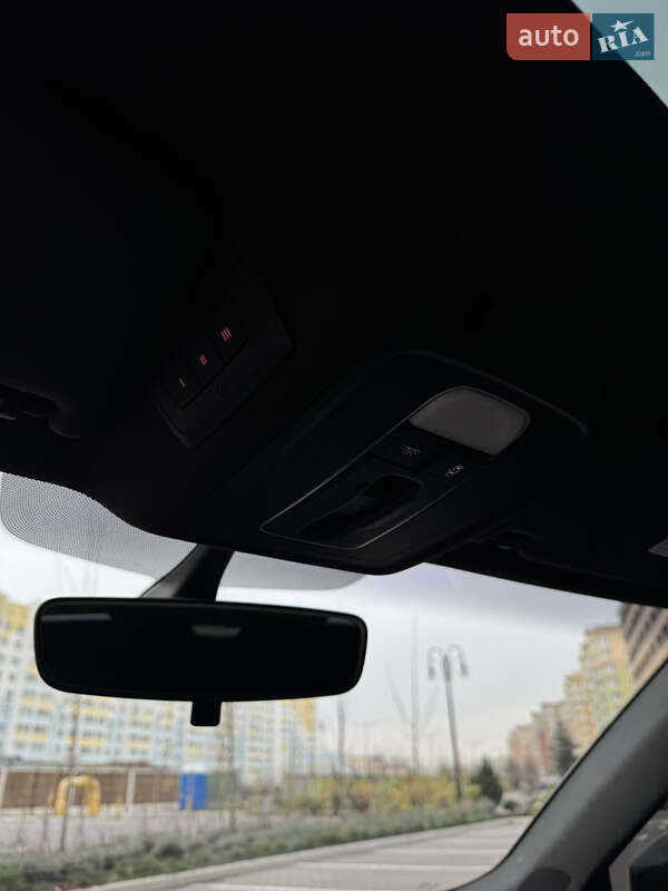 Седан Audi A3 2017 в Киеве фото 20 Седан Audi A3 2017 в Киеве