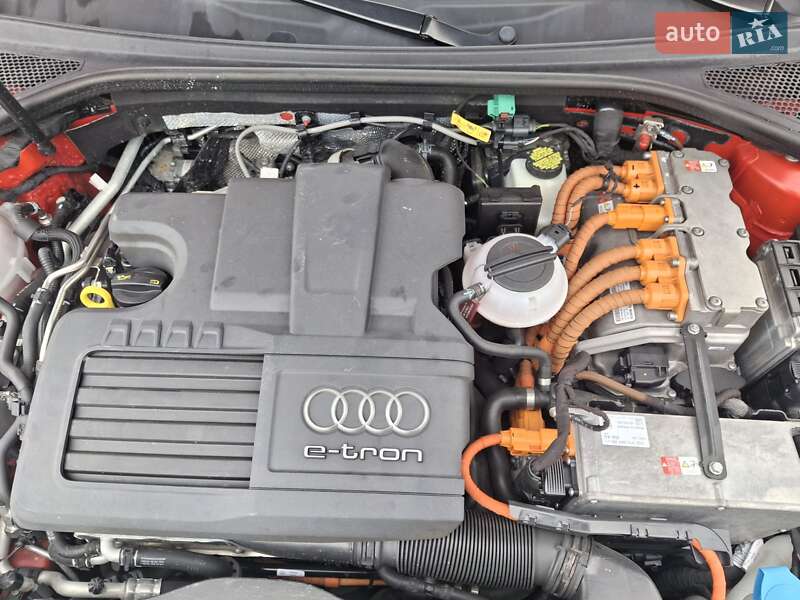 Хэтчбек Audi A3 2015 в Каменец-Подольском фото 29 Хэтчбек Audi A3 2015 в Каменец-Подольском