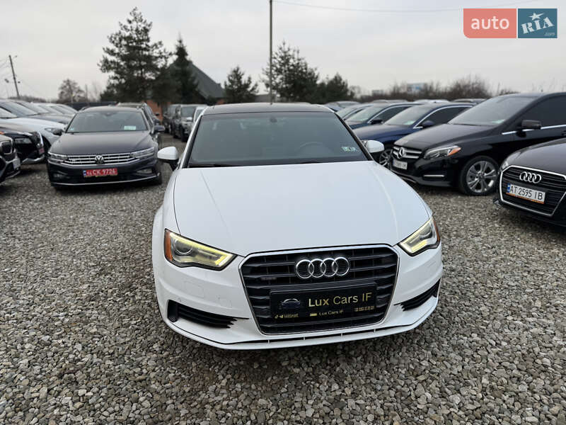 Седан Audi A3 2015 в Ивано-Франковске