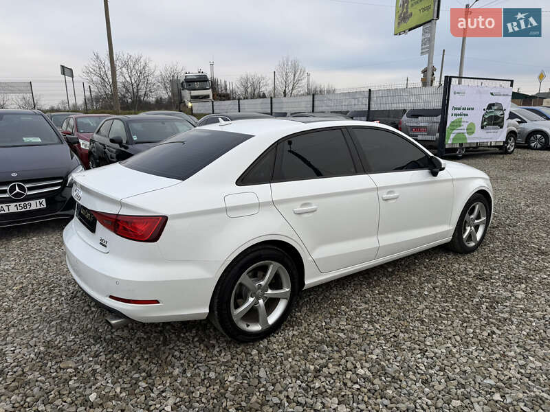 Седан Audi A3 2015 в Ивано-Франковске