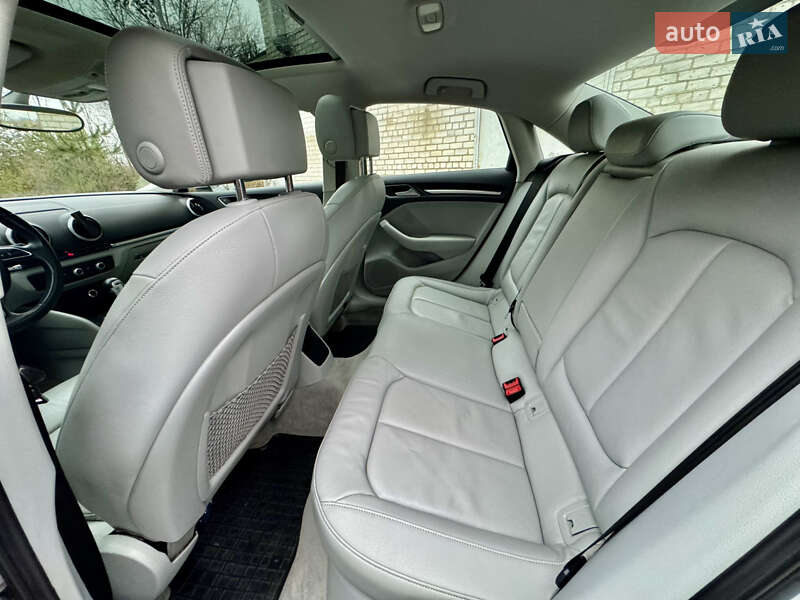 Седан Audi A3 2014 в Києві