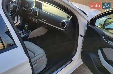 Седан Audi A3 2017 в Березане