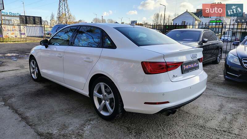 Седан Audi A3 2015 в Киеве фото 5 Седан Audi A3 2015 в Киеве
