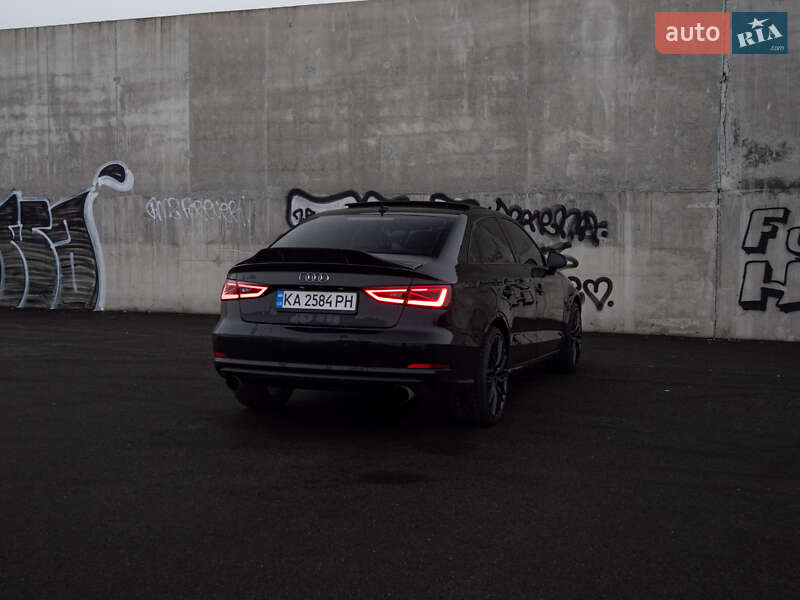 Седан Audi A3 2016 в Львове