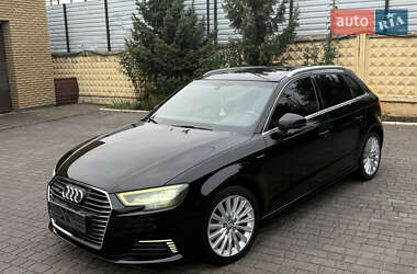 Хэтчбек Audi A3 2017 в Запорожье