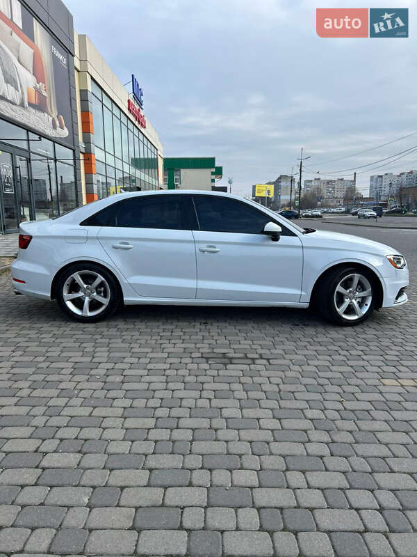 Седан Audi A3 2014 в Хмельницком