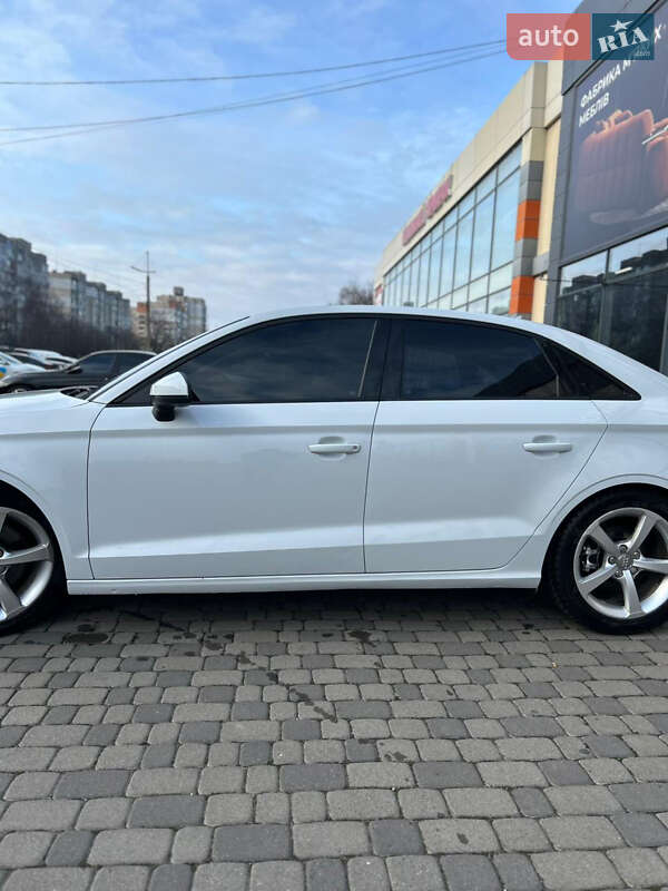 Седан Audi A3 2014 в Хмельницком