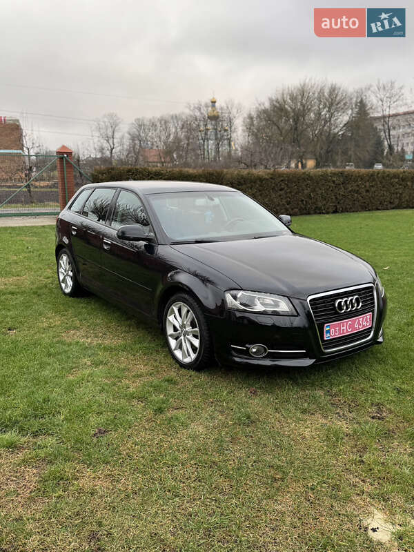 Хэтчбек Audi A3 2011 в Луцке фото 5 Хэтчбек Audi A3 2011 в Луцке