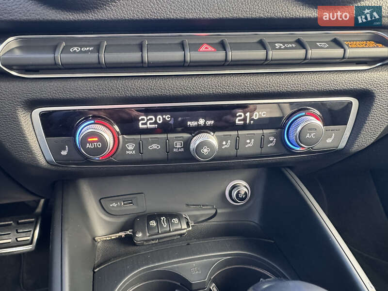 Седан Audi A3 2017 в Черновцах