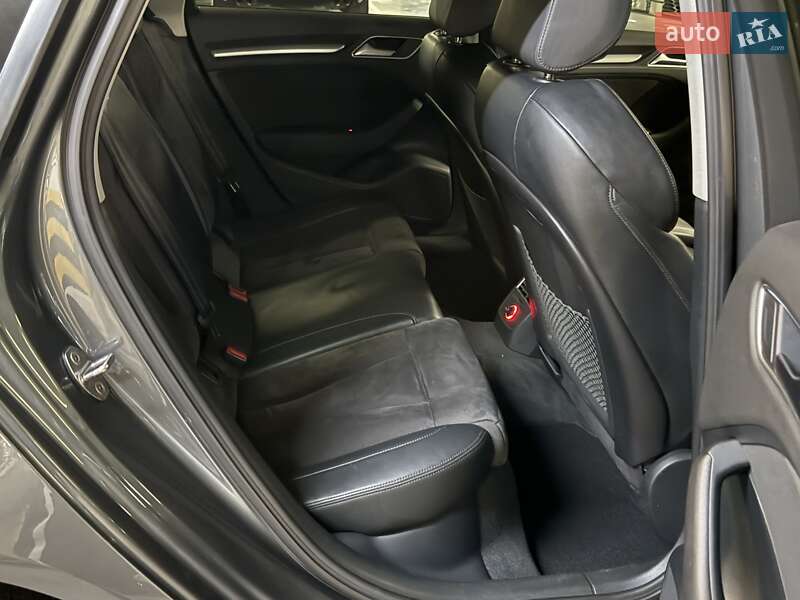 Хэтчбек Audi A3 2016 в Киеве