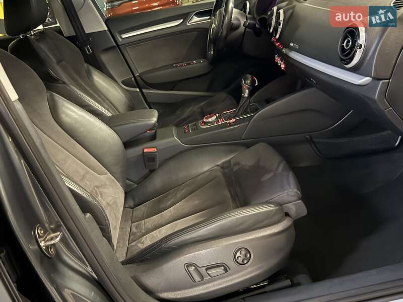 Хэтчбек Audi A3 2016 в Киеве