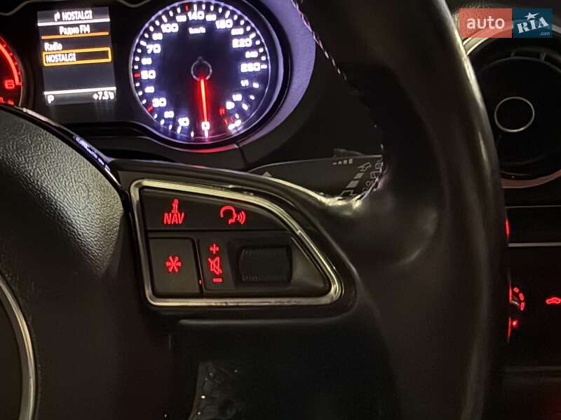 Хэтчбек Audi A3 2016 в Киеве